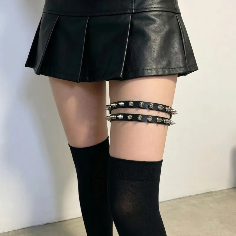 Double Row Cone Spike Leg Gart - огляд і ціна Body Jewelry Thigh Chain