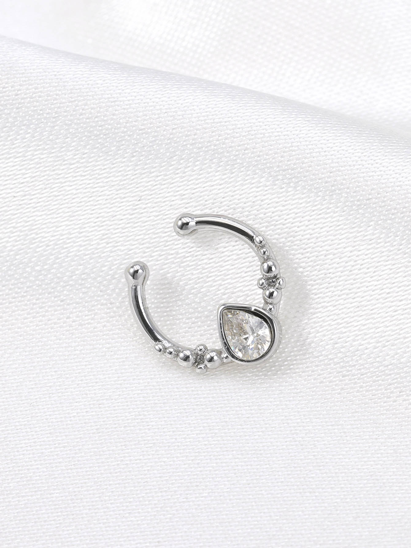 Stainless Steel Horseshoe Wate - огляд і ціна Body Jewelry Nose Studs