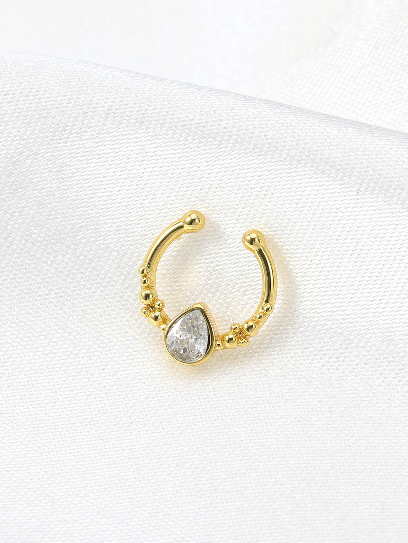 Stainless Steel Horseshoe Wate - огляд і ціна Body Jewelry Nose Studs